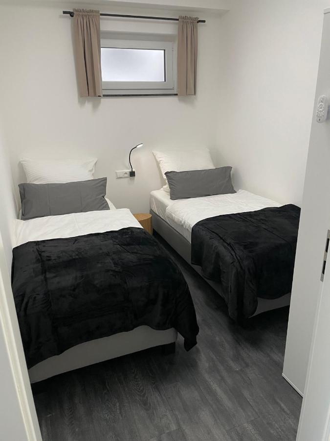 Saaldorf-ferienhaus Mit 6 45qm-120qm Direkt Am Thueringer Meer-bleilochtalsperre Appartement Bad Lobenstein